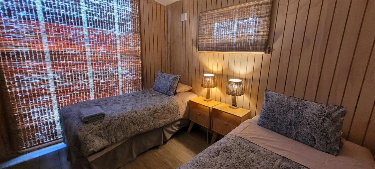 Cabana En Laguna Azul Patagonia Bagual Villa Torres del Paine National Park Exterior photo