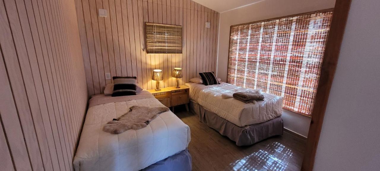 Cabana En Laguna Azul Patagonia Bagual Villa Torres del Paine National Park Exterior photo